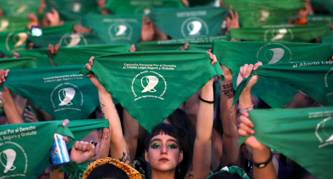 25% está de acuerdo con el aborto sin restricciones hasta las 14 semanas